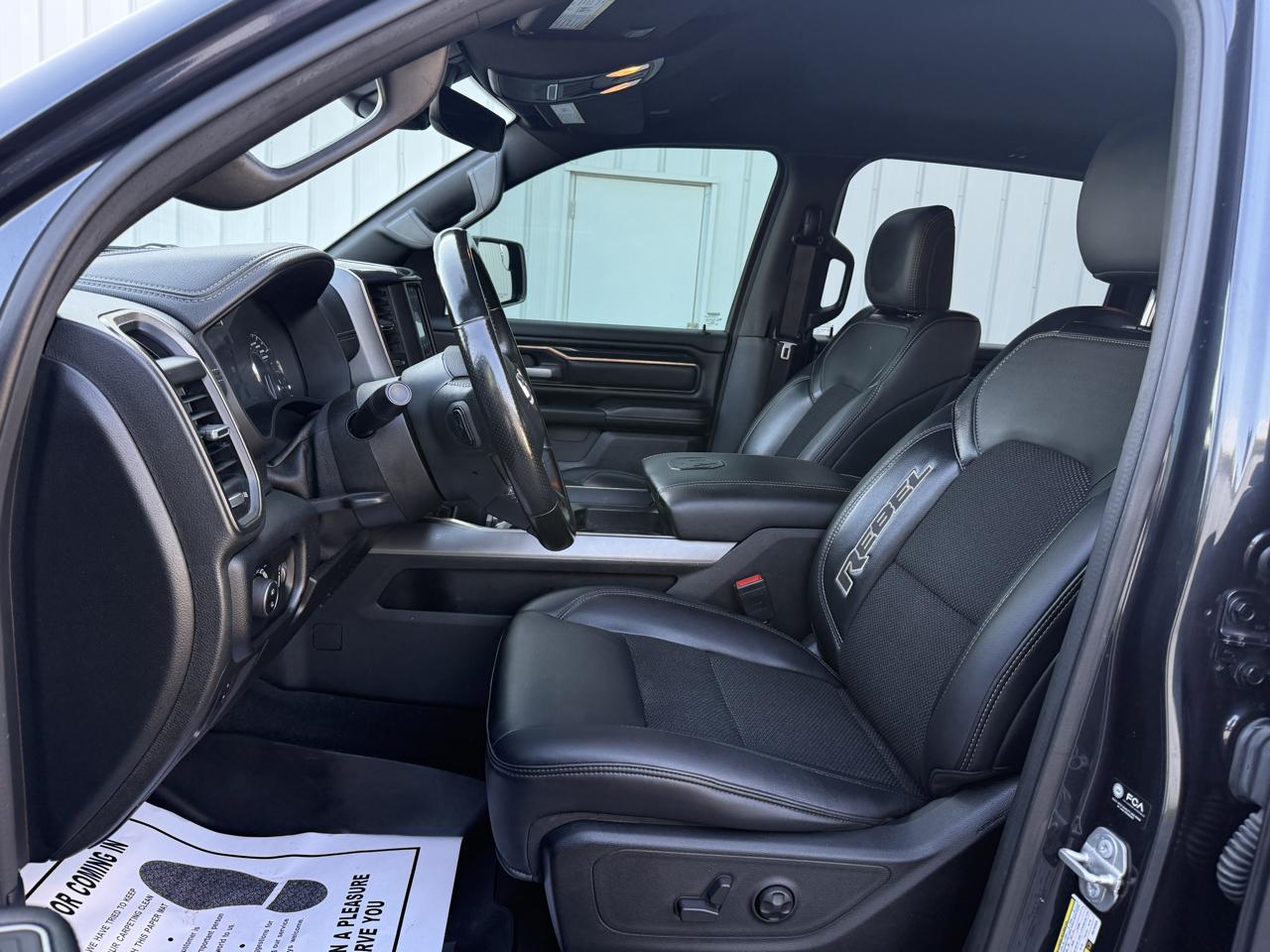 RAM 1500 Rebel Crew Cab 4WD 2021