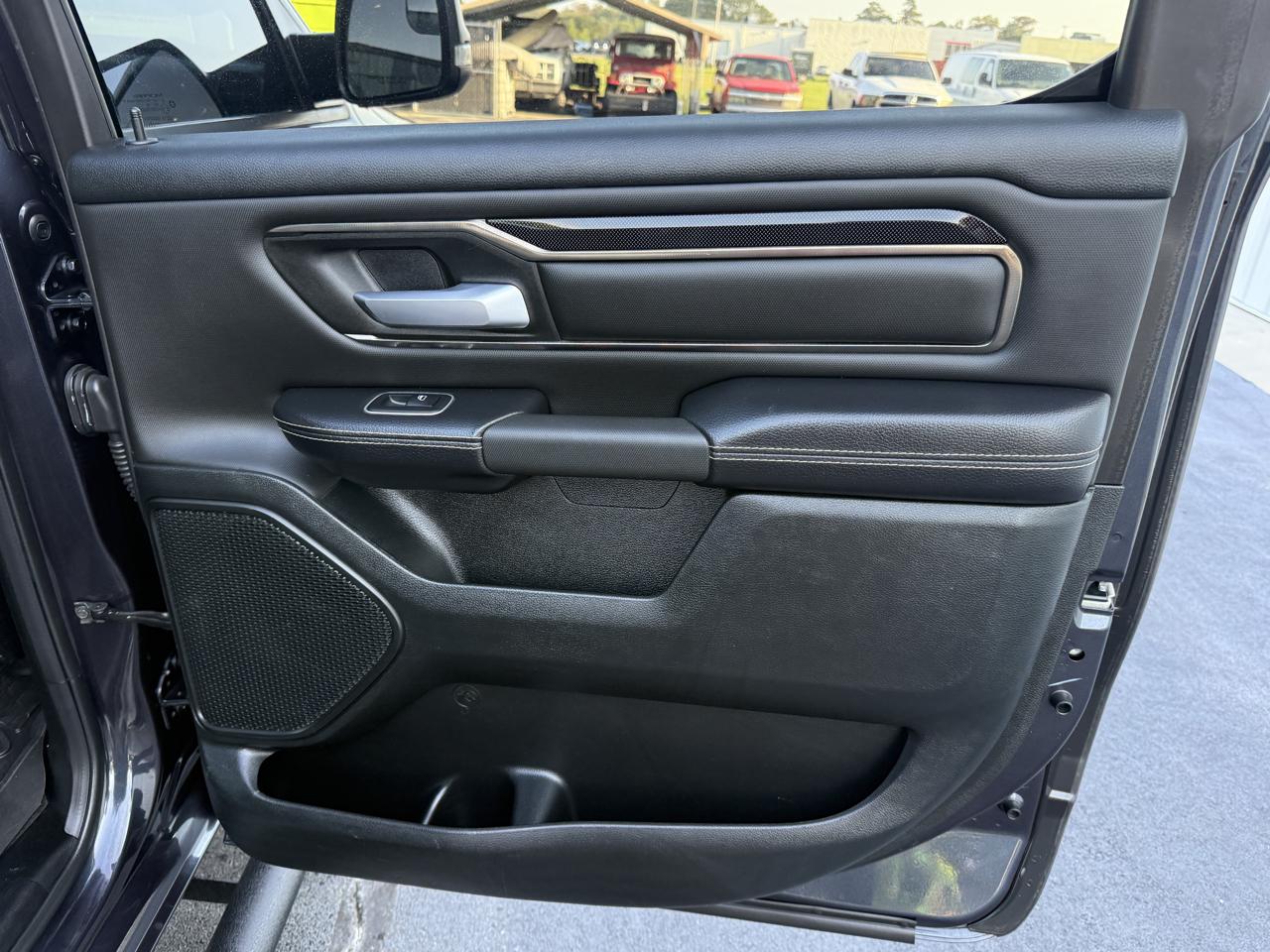 RAM 1500 Rebel Crew Cab 4WD 2021