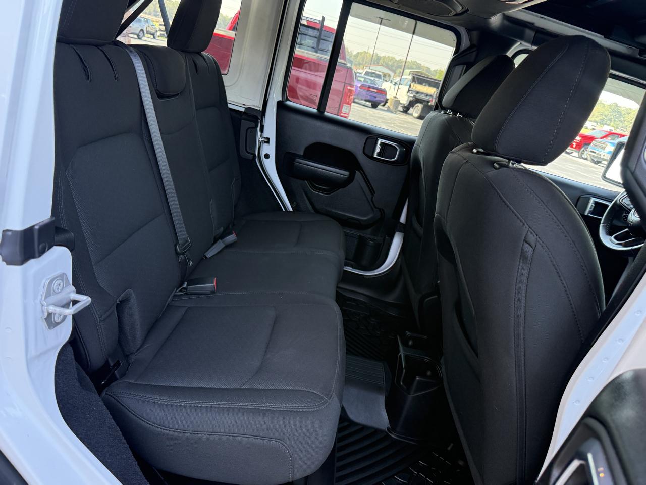 Jeep Wrangler Unlimited Sport 2022