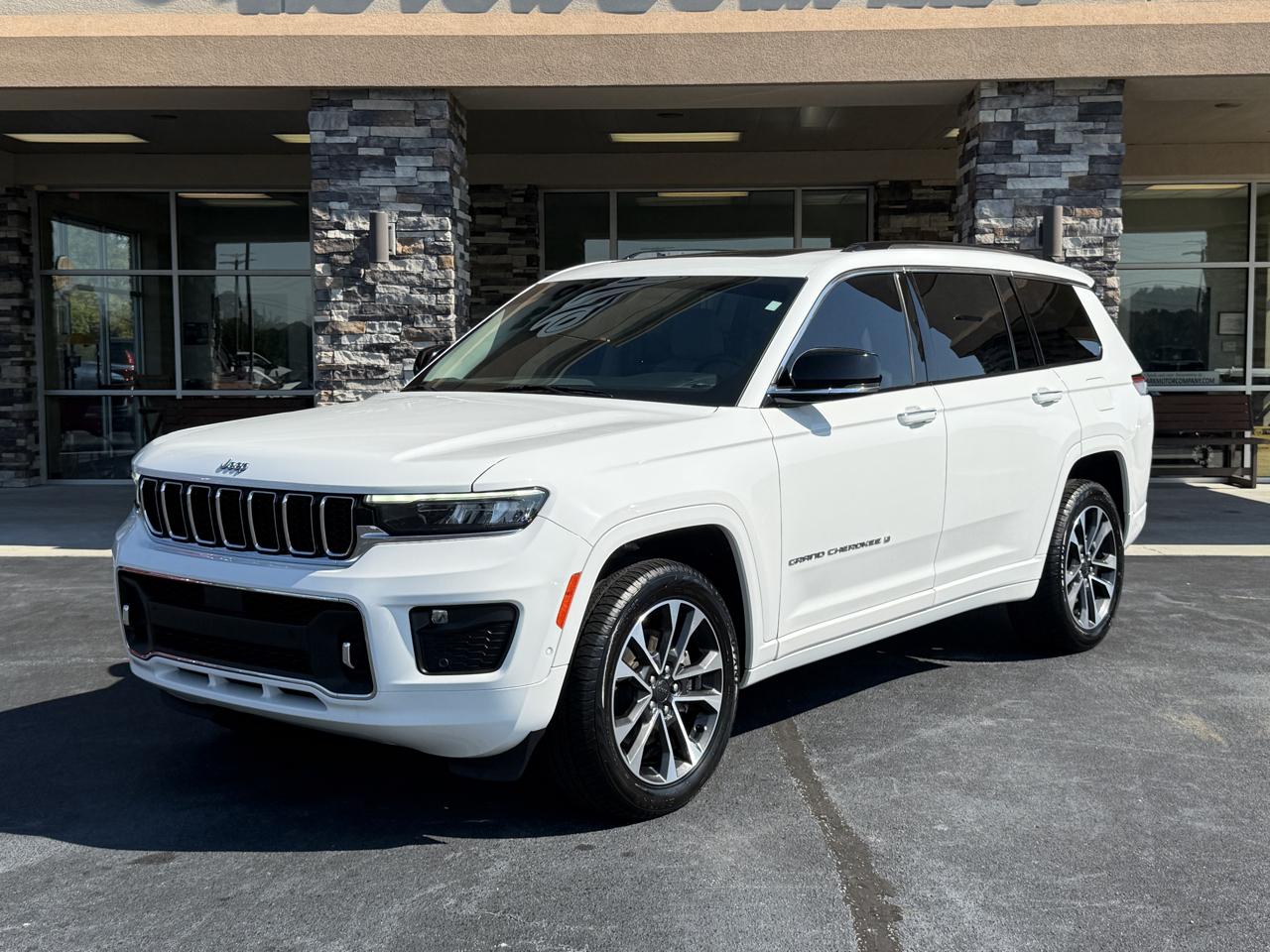 2022 Jeep Grand Cherokee L Overland 2WD