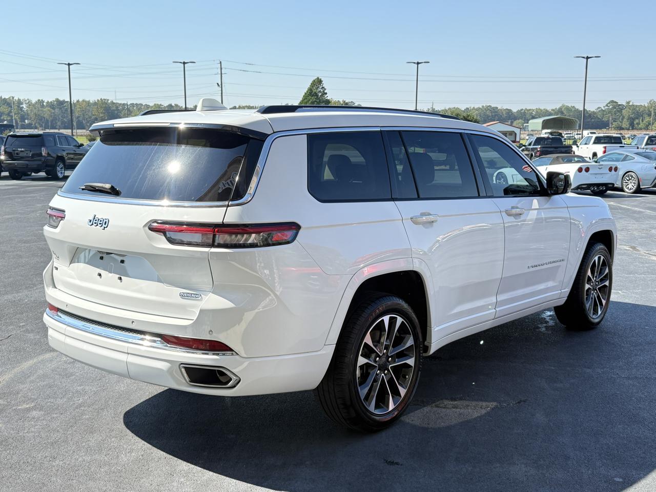 Jeep Grand Cherokee L Overland 2WD 2022