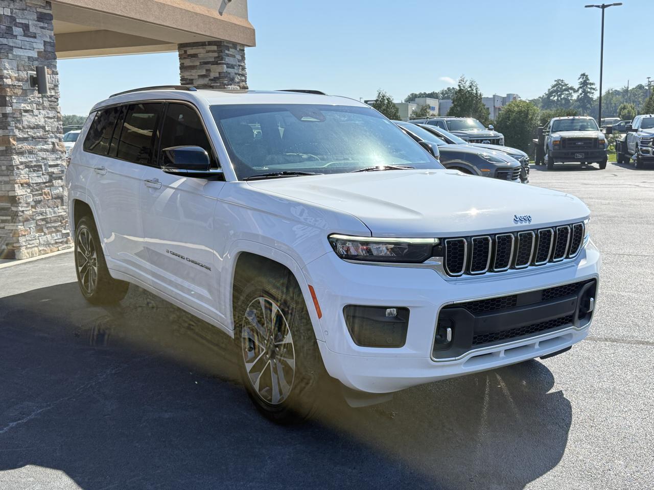 Jeep Grand Cherokee L Overland 2WD 2022