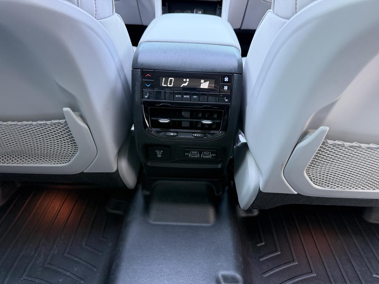 Jeep Grand Cherokee L Overland 2WD 2022
