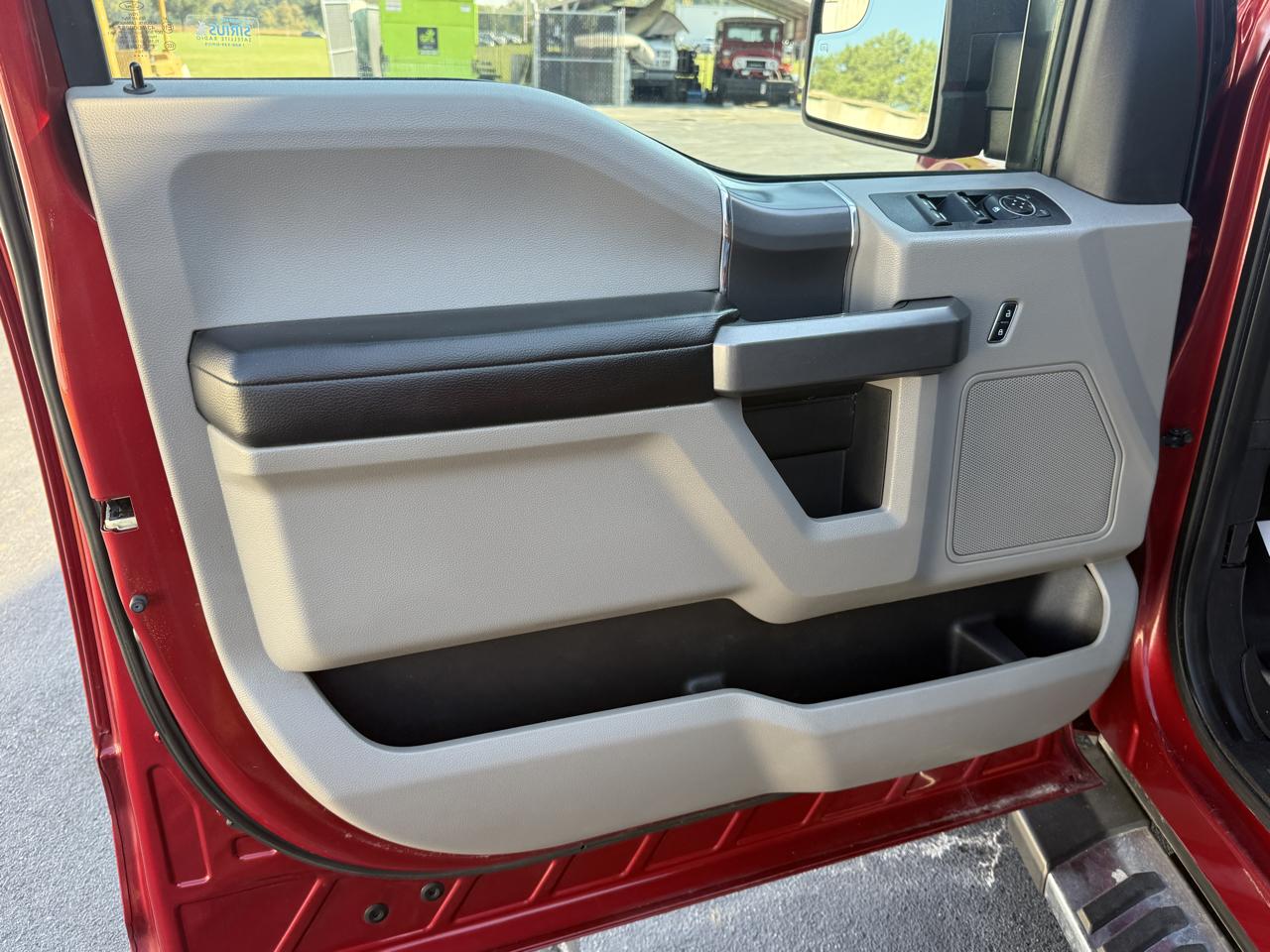 Ford F-150 XLT SuperCrew 4WD 2017
