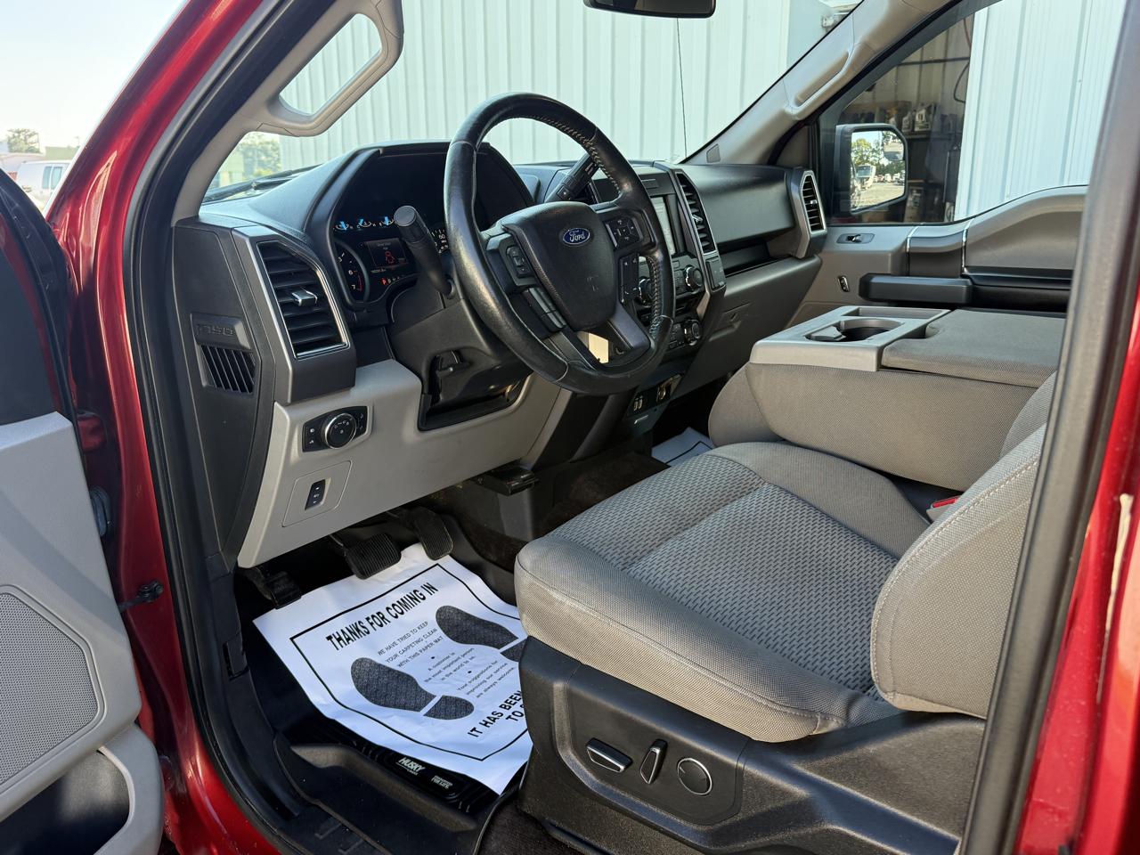 Ford F-150 XLT SuperCrew 4WD 2017