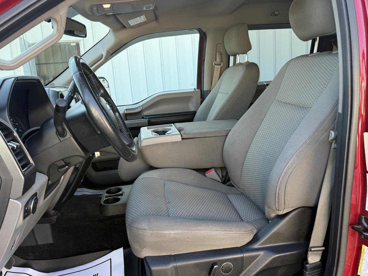 Ford F-150 XLT SuperCrew 4WD 2017