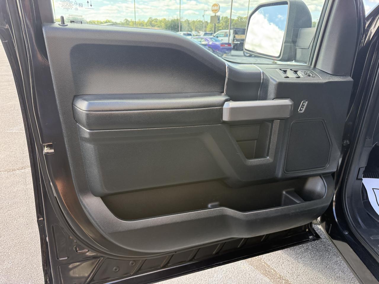 Ford F-150 XLT SuperCrew 4WD 2020