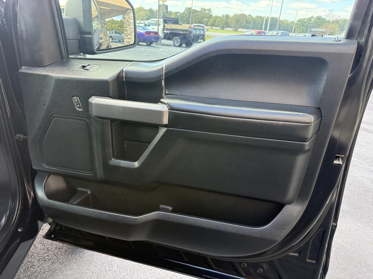 Ford F-150 XLT SuperCrew 4WD 2020