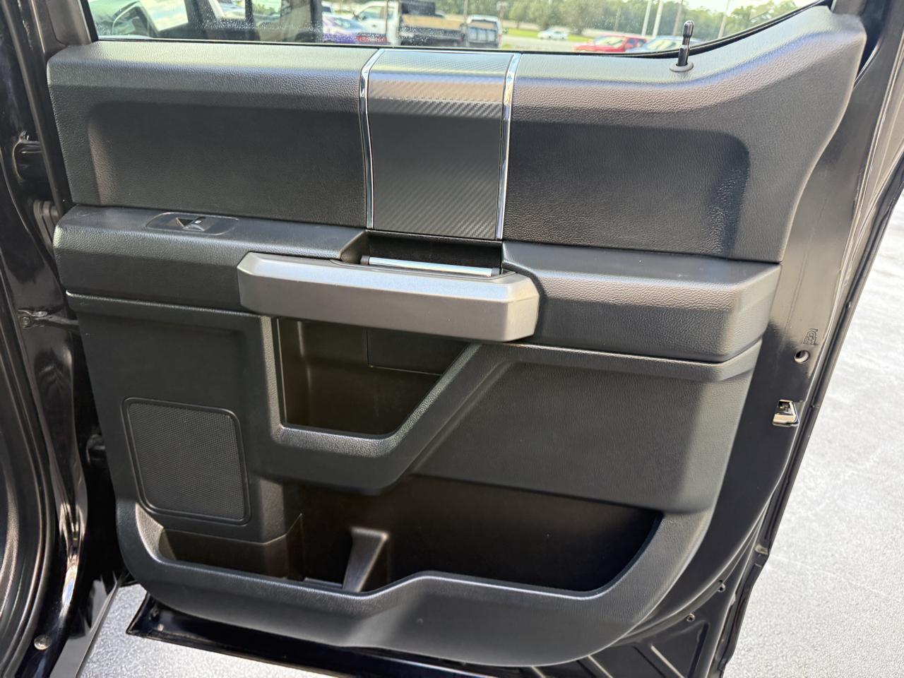 Ford F-150 XLT SuperCrew 4WD 2020