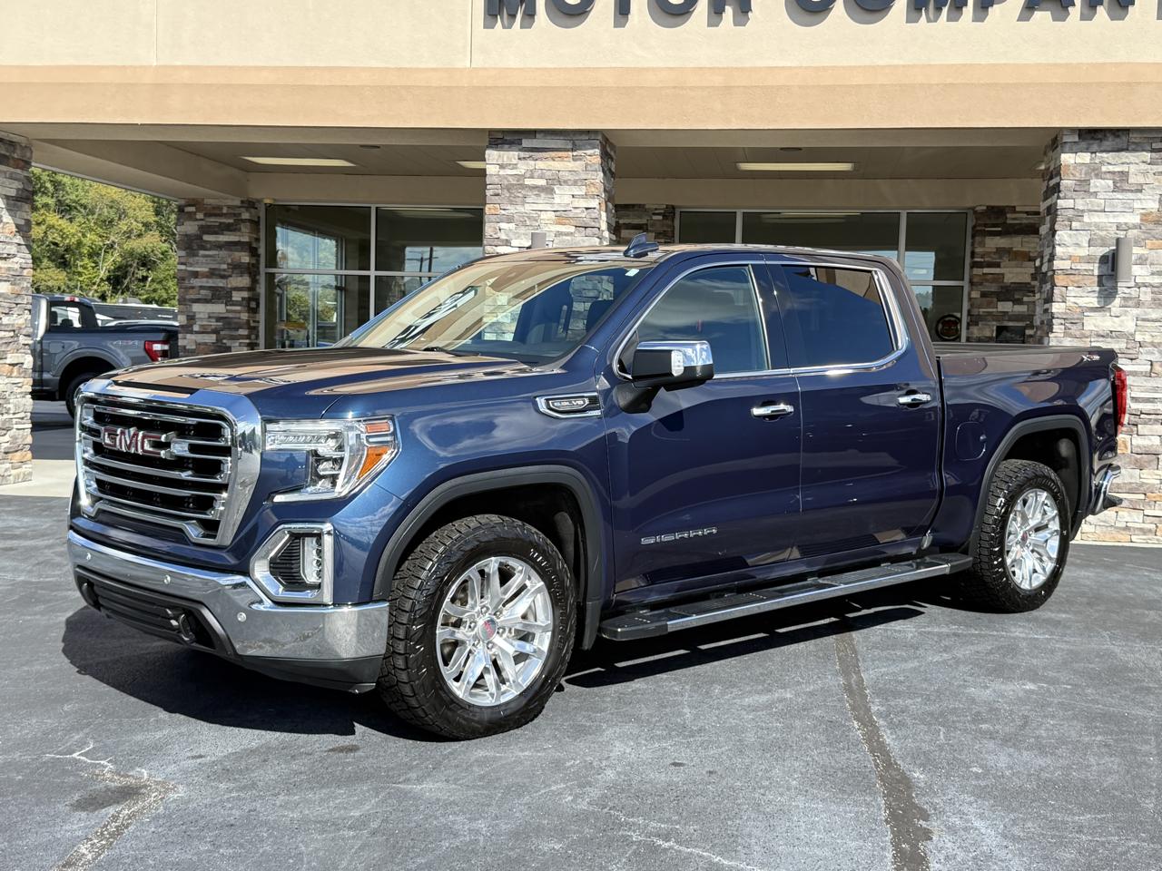 2020 GMC Sierra 1500 SLT Crew Cab 4WD