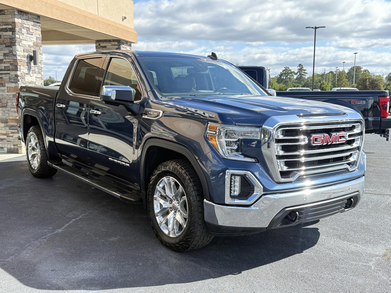 GMC Sierra 1500 SLT Crew Cab 4WD 2020