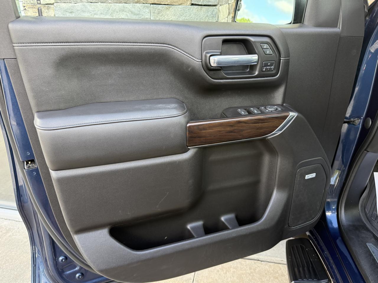 GMC Sierra 1500 SLT Crew Cab 4WD 2020