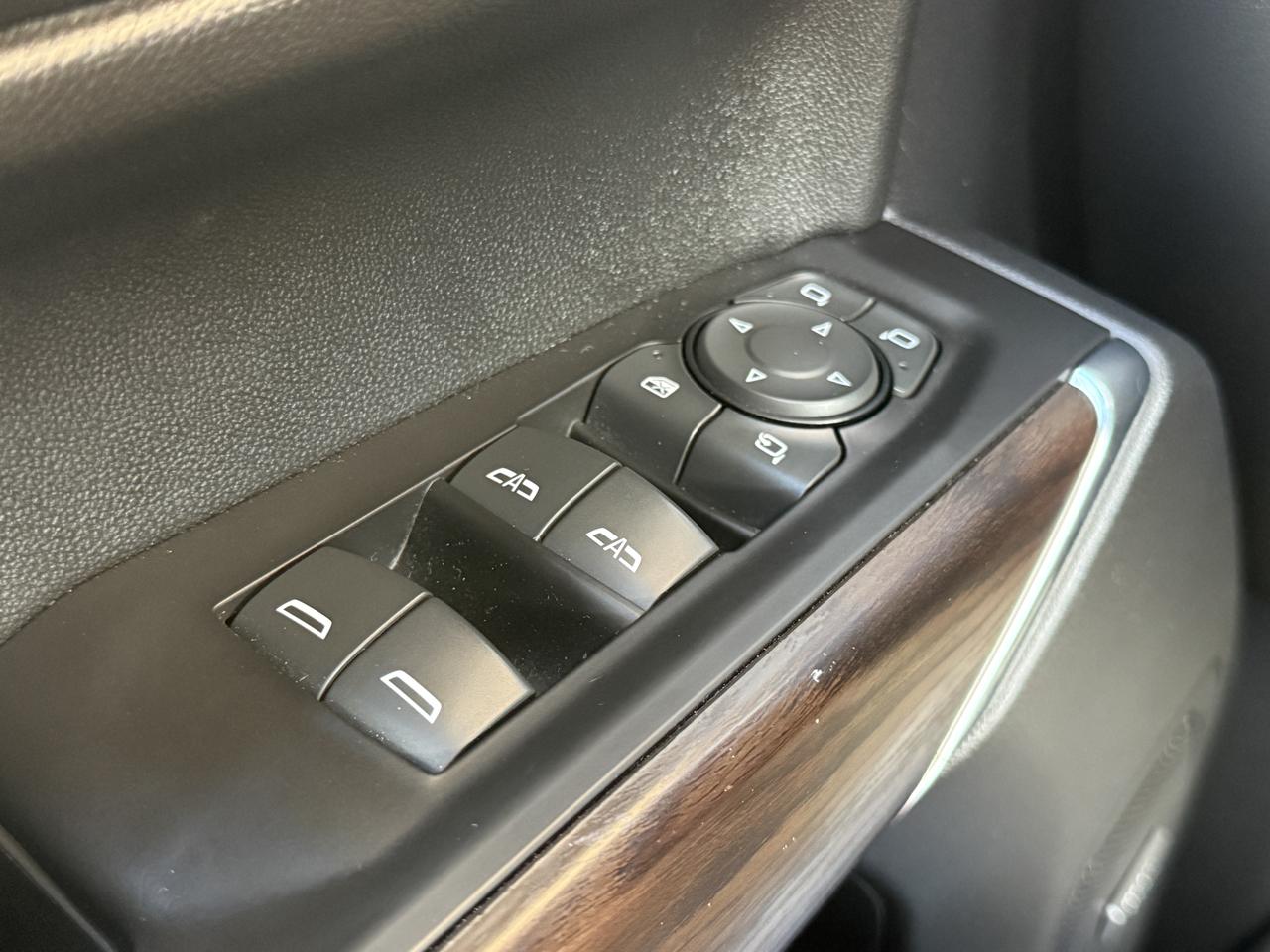 GMC Sierra 1500 SLT Crew Cab 4WD 2020