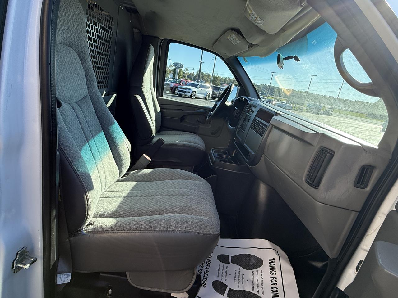 GMC Savana G2500 Cargo 2005