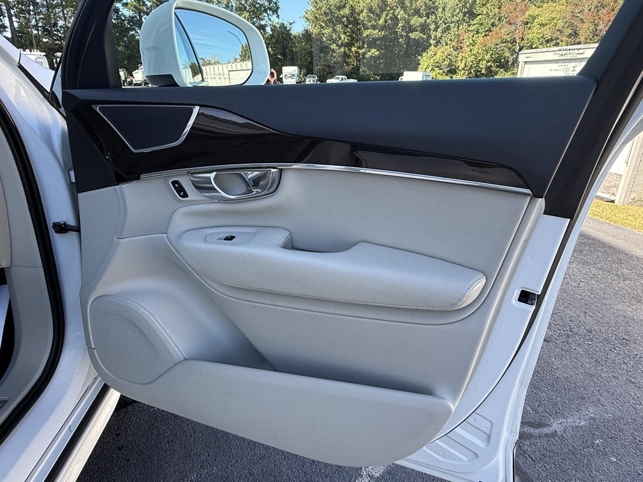 Volvo XC90 T5 Momentum 2019