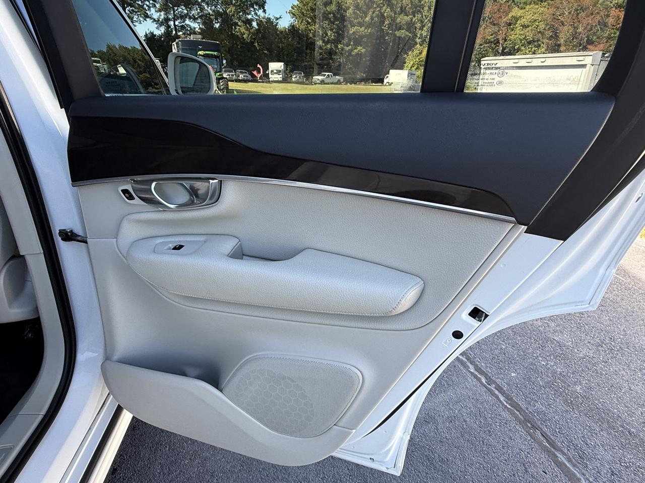 Volvo XC90 T5 Momentum 2019