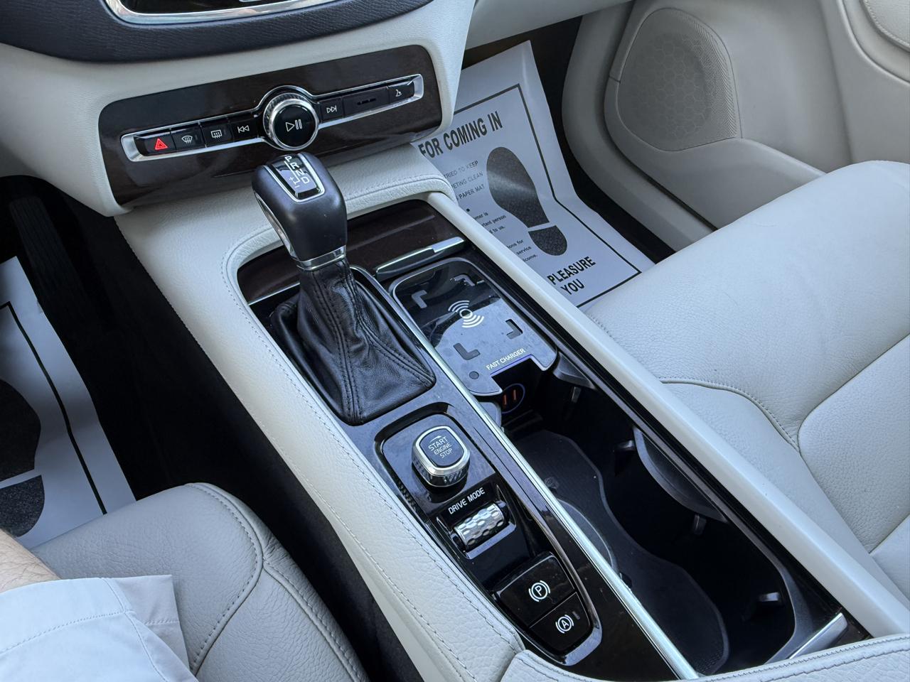 Volvo XC90 T5 Momentum 2019