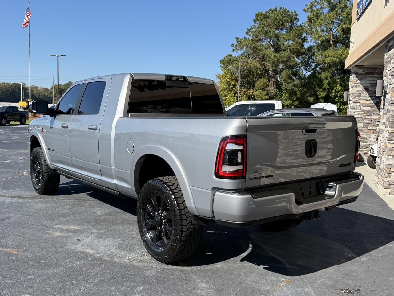 RAM 2500 Limited Mega Cab 4WD 2021