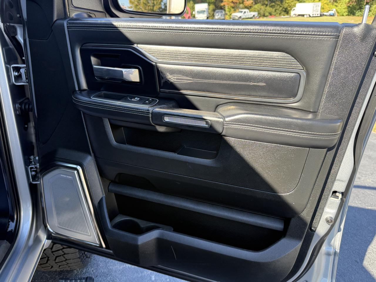 RAM 2500 Limited Mega Cab 4WD 2021