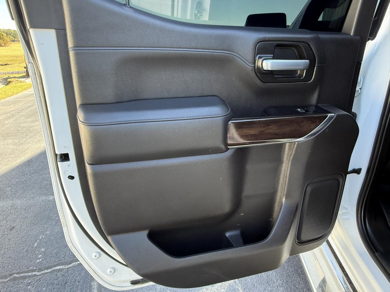 GMC Sierra 1500 SLT Crew Cab 4WD 2020