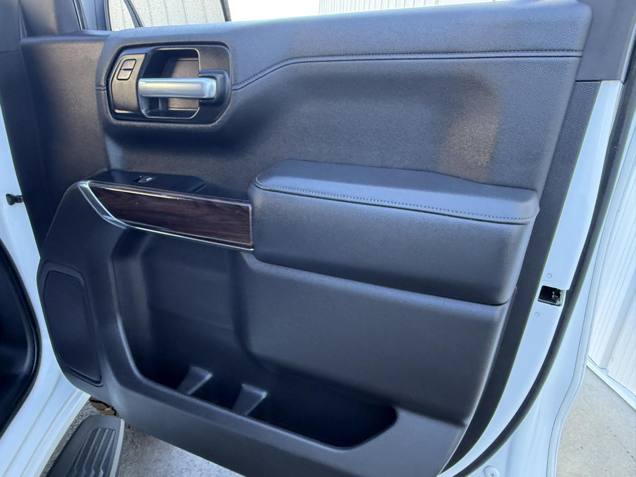 GMC Sierra 1500 SLT Crew Cab 4WD 2020