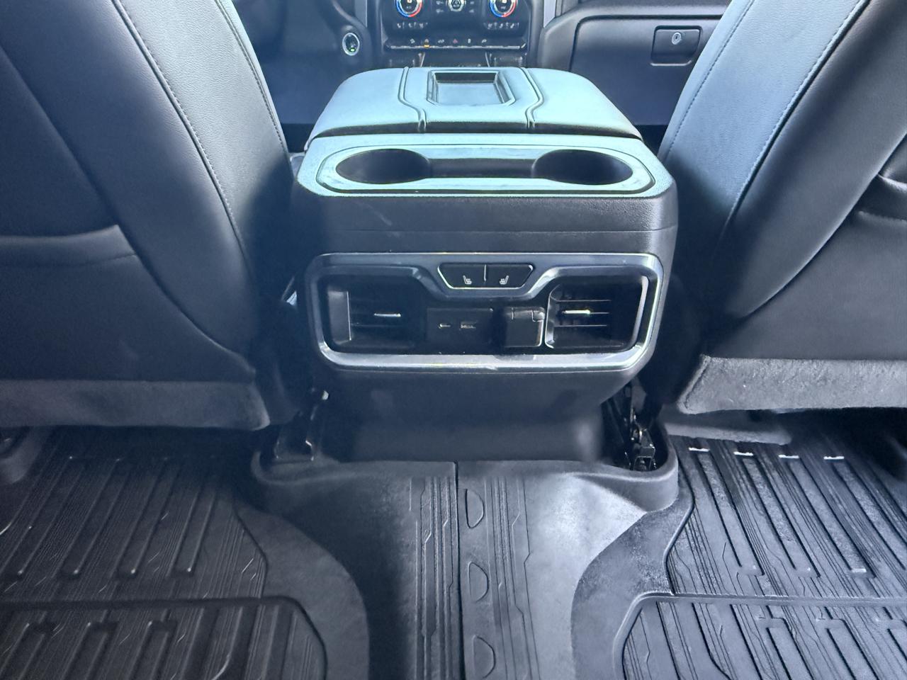 GMC Sierra 1500 SLT Crew Cab 4WD 2020