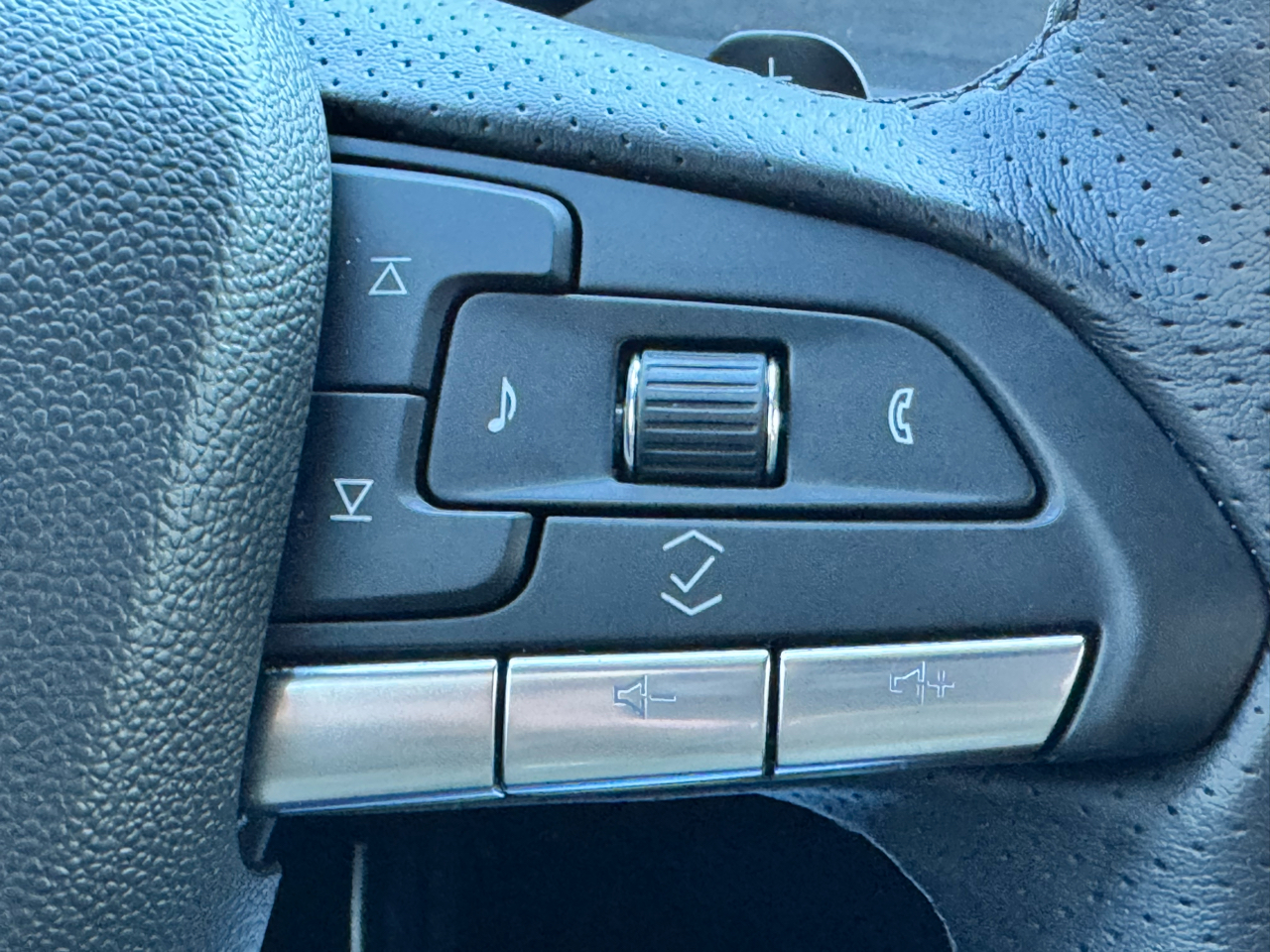 Cadillac XT4 FWD 4dr Sport 2024