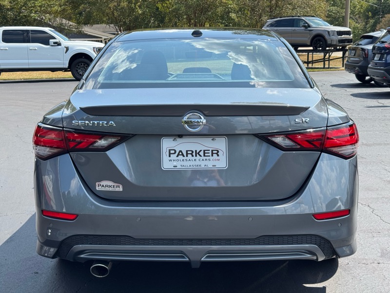 2023 Nissan Sentra SR photo 3