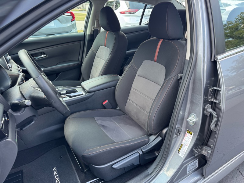 2023 Nissan Sentra SR photo 4