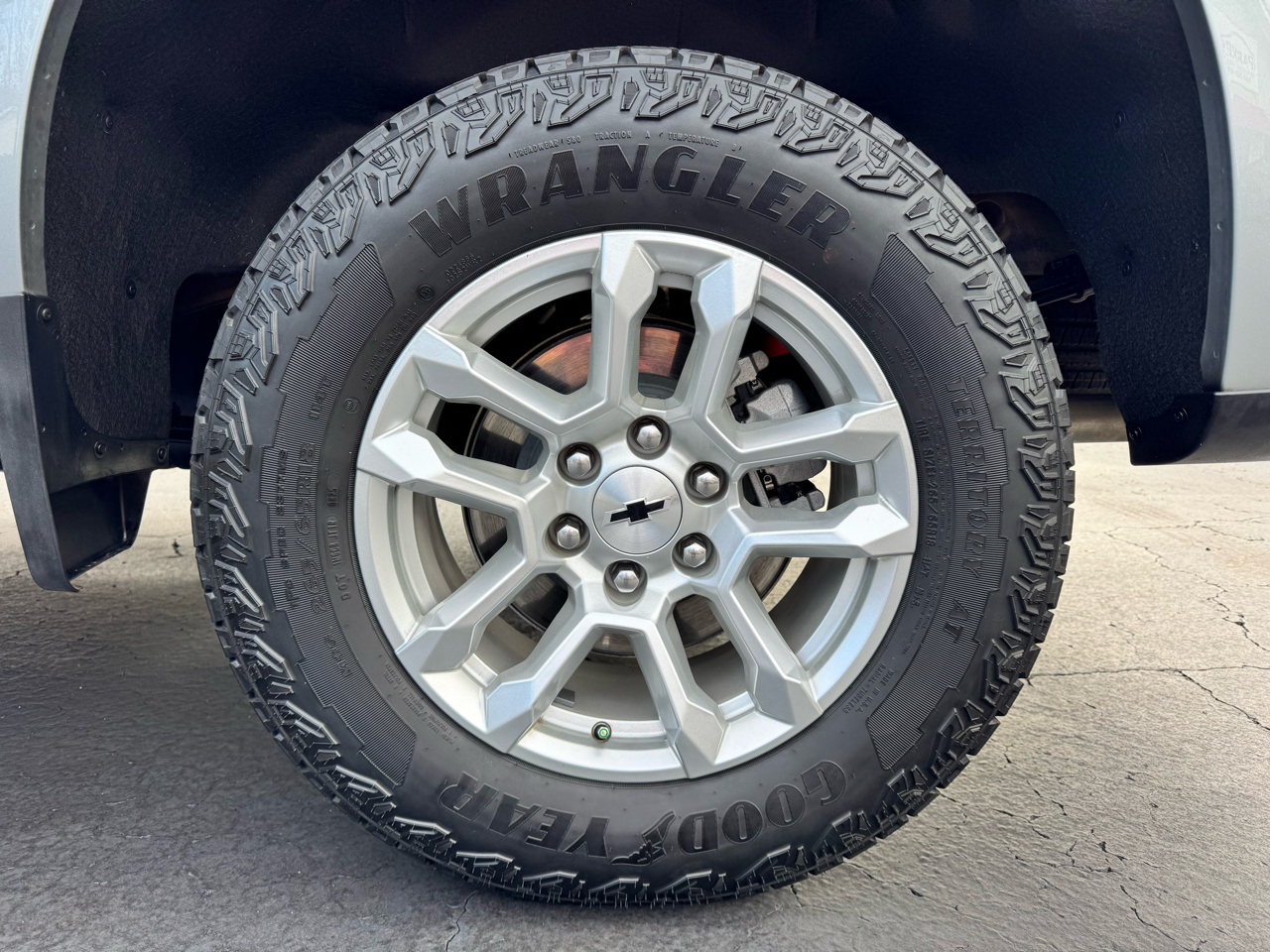 Chevrolet Silverado 1500 4WD Crew Cab 147" RST 2025