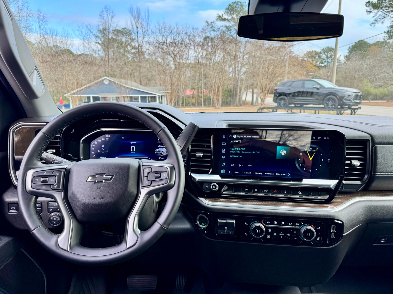 Chevrolet Silverado 1500 4WD Crew Cab 147" RST 2025