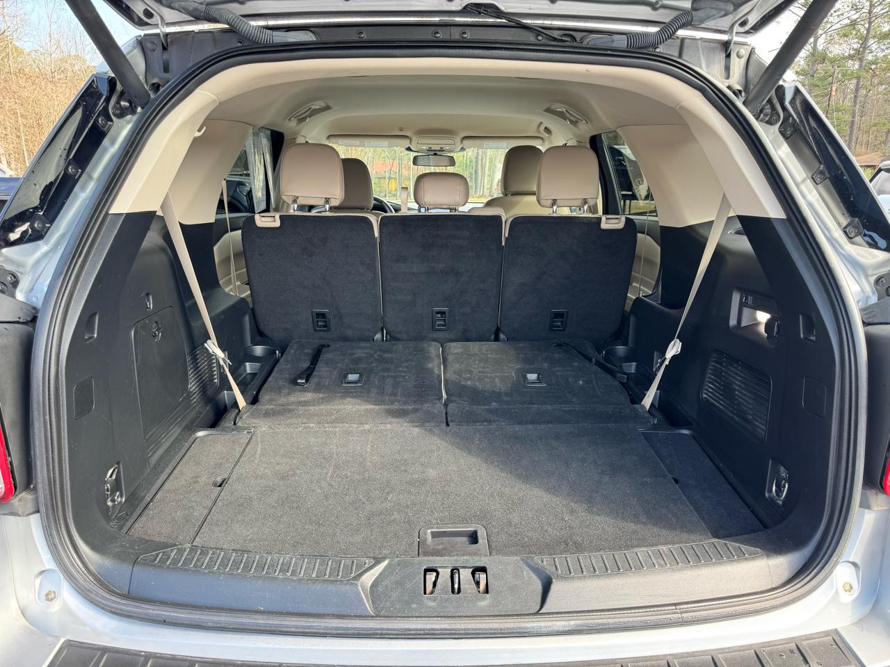 Ford Explorer XLT RWD 2023