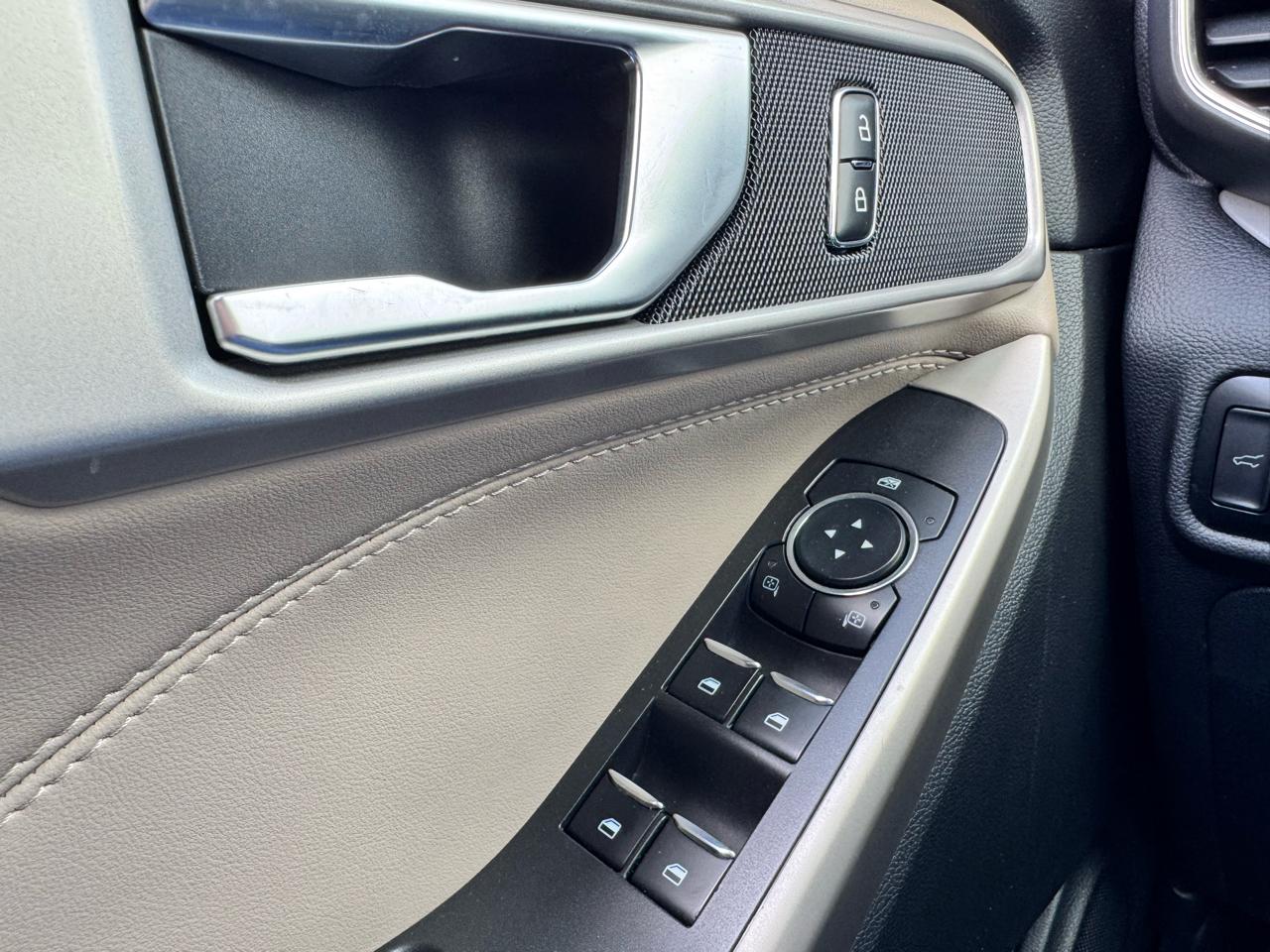 Ford Explorer XLT RWD 2023