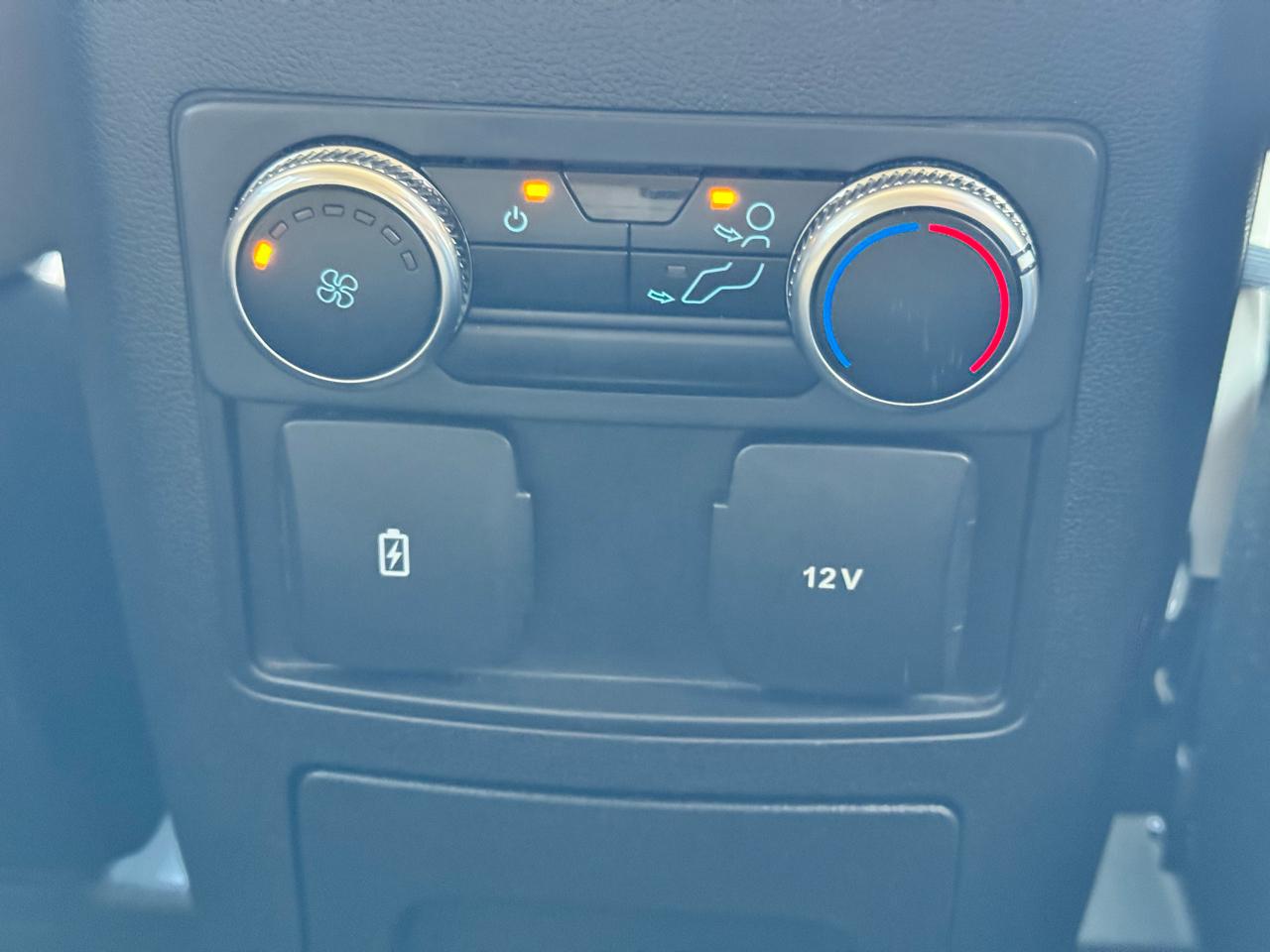 Ford Explorer XLT RWD 2023