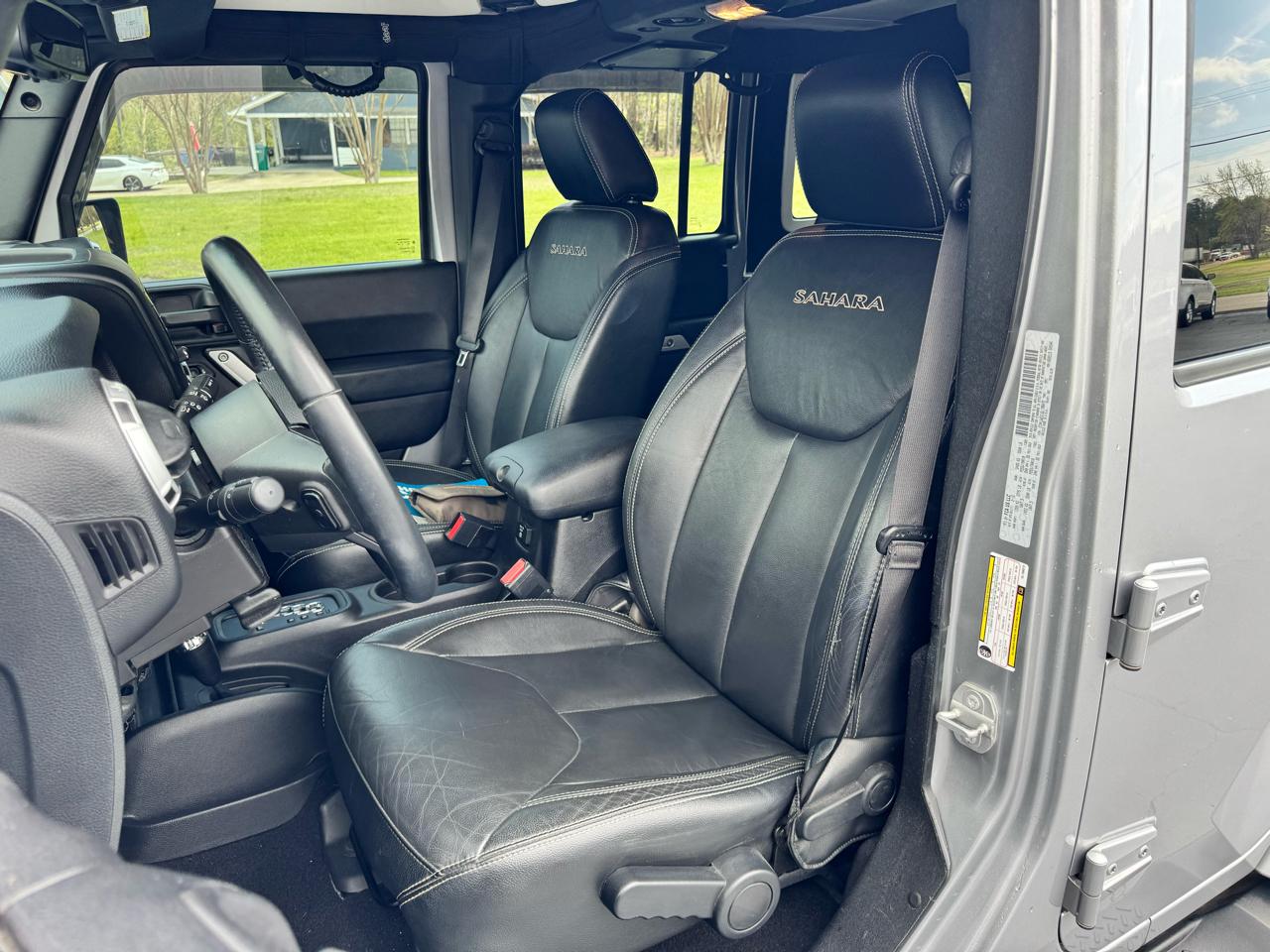 Jeep Wrangler Unlimited 4WD 4dr Sahara 2016