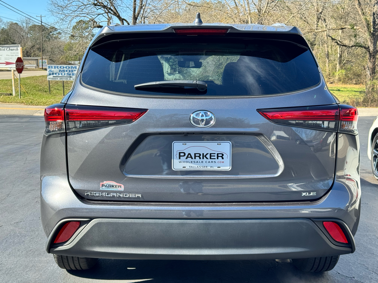 Toyota Highlander XLE FWD (Natl) 2023