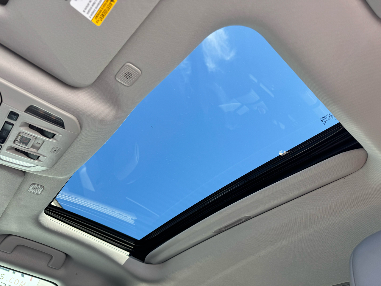 Toyota Highlander XLE FWD (Natl) 2023