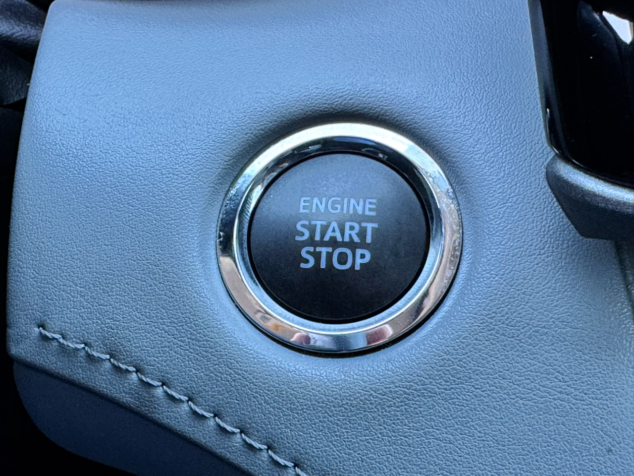 Toyota Highlander XLE FWD (Natl) 2023