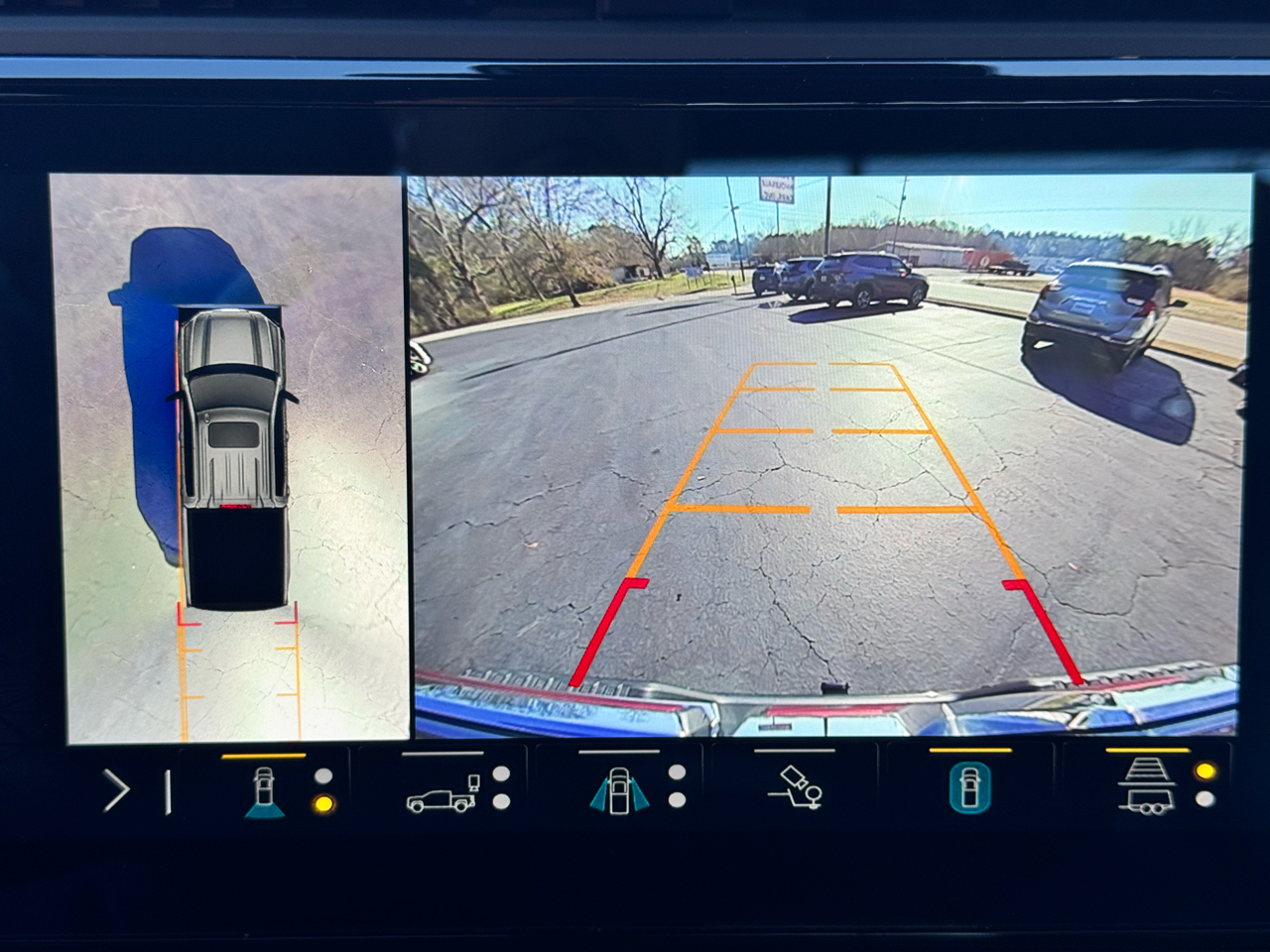 GMC Sierra 1500 4WD Crew Cab 147" AT4 2023