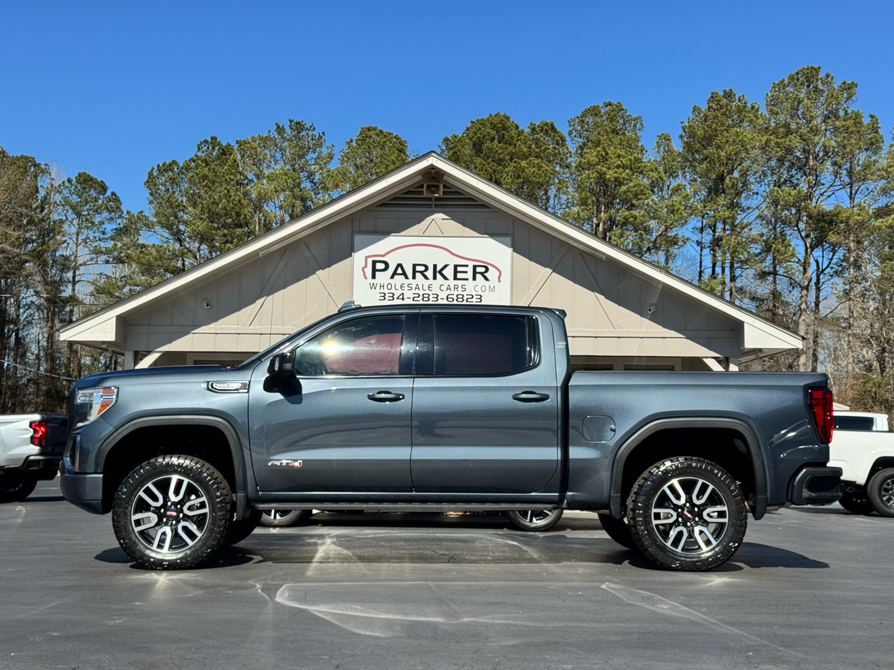 GMC Sierra 1500 4WD Crew Cab 147" AT4 2021