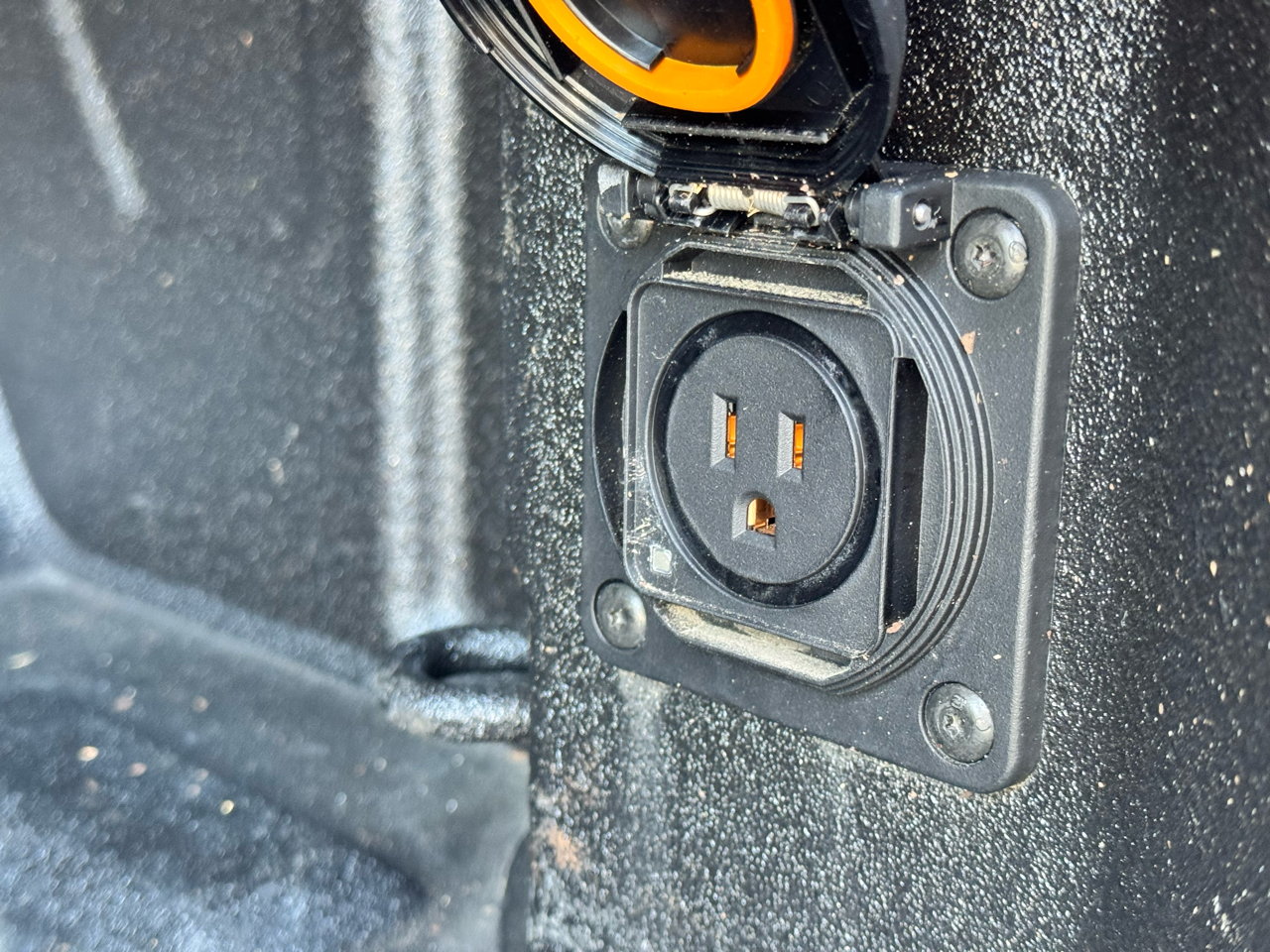 GMC Sierra 1500 4WD Crew Cab 147" AT4 2021