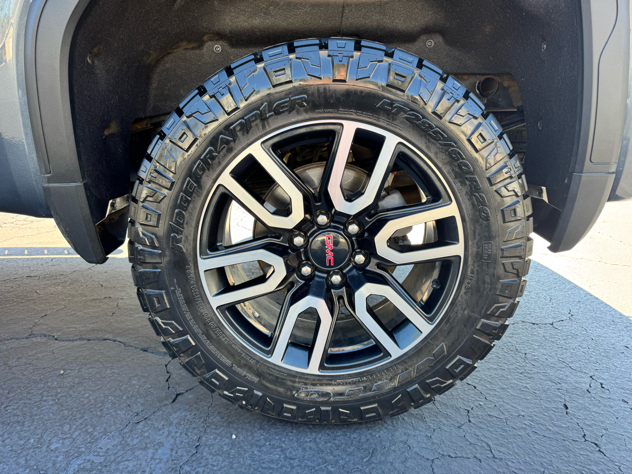 GMC Sierra 1500 4WD Crew Cab 147" AT4 2021