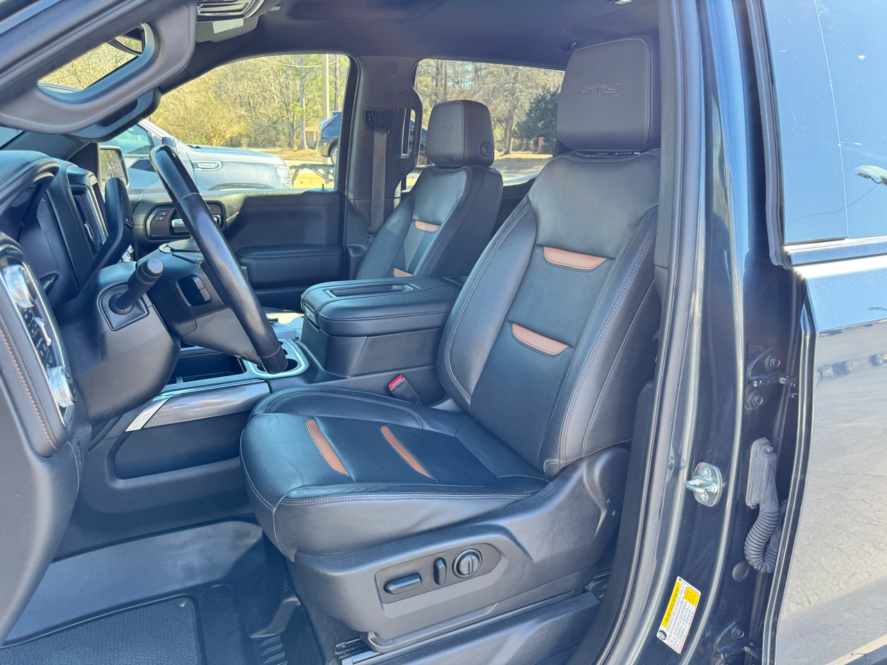 GMC Sierra 1500 4WD Crew Cab 147" AT4 2021