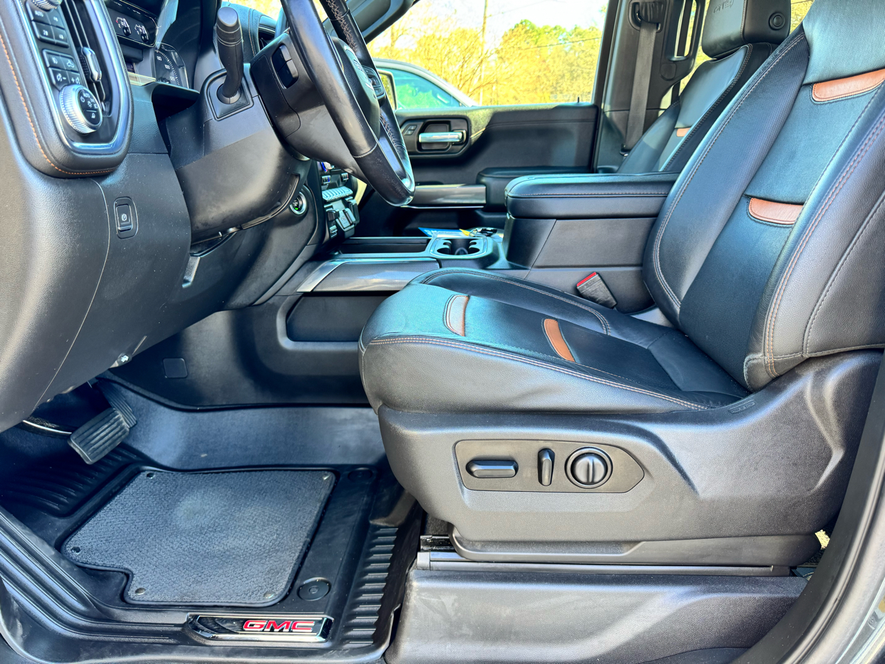 GMC Sierra 1500 4WD Crew Cab 147" AT4 2021