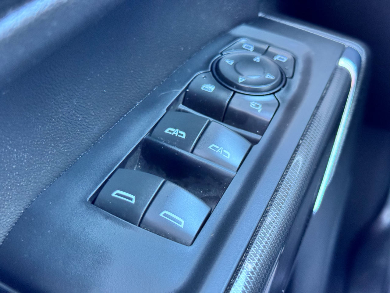 GMC Sierra 1500 4WD Crew Cab 147" AT4 2021