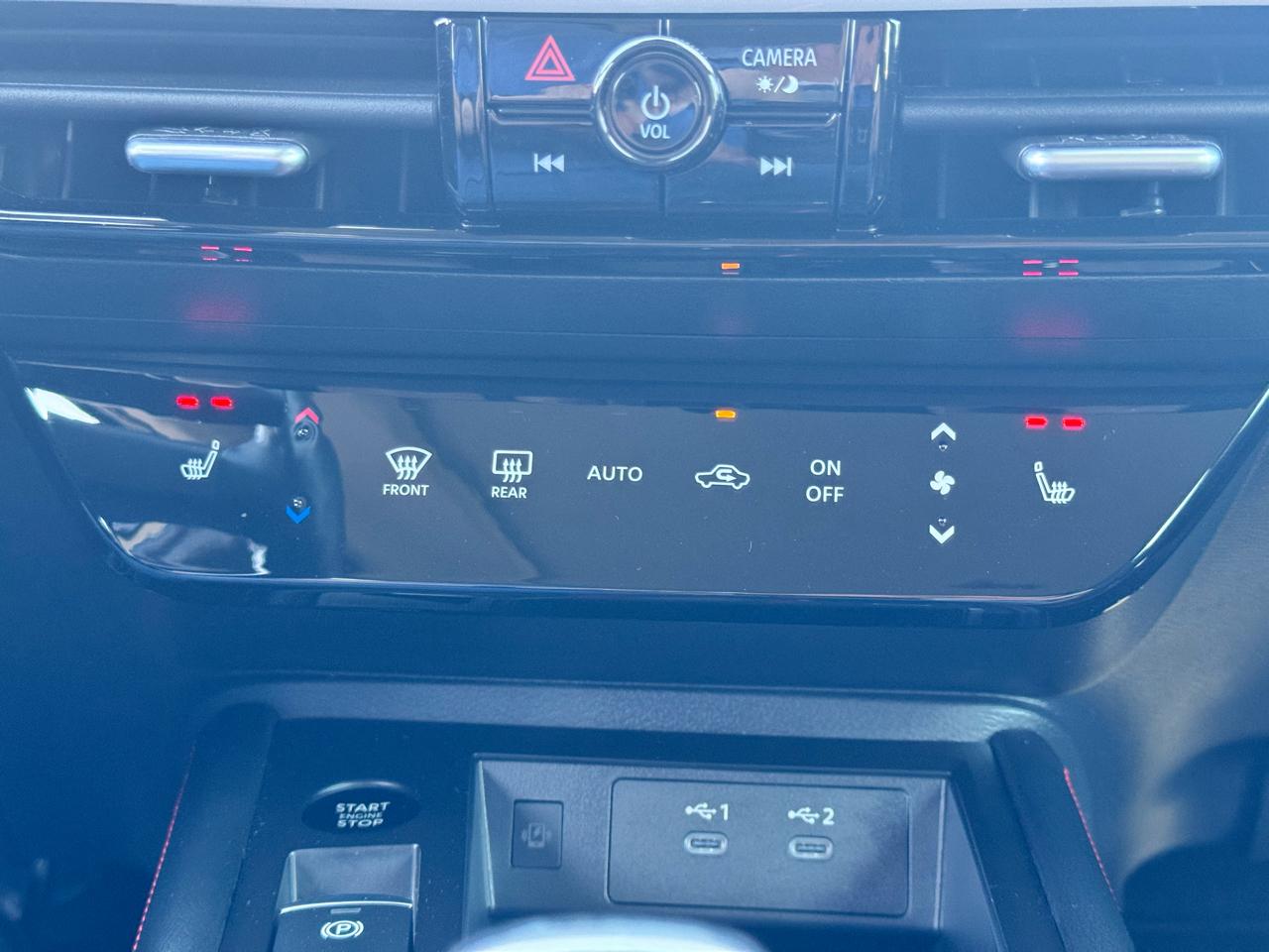 Nissan Kicks SR FWD 2025