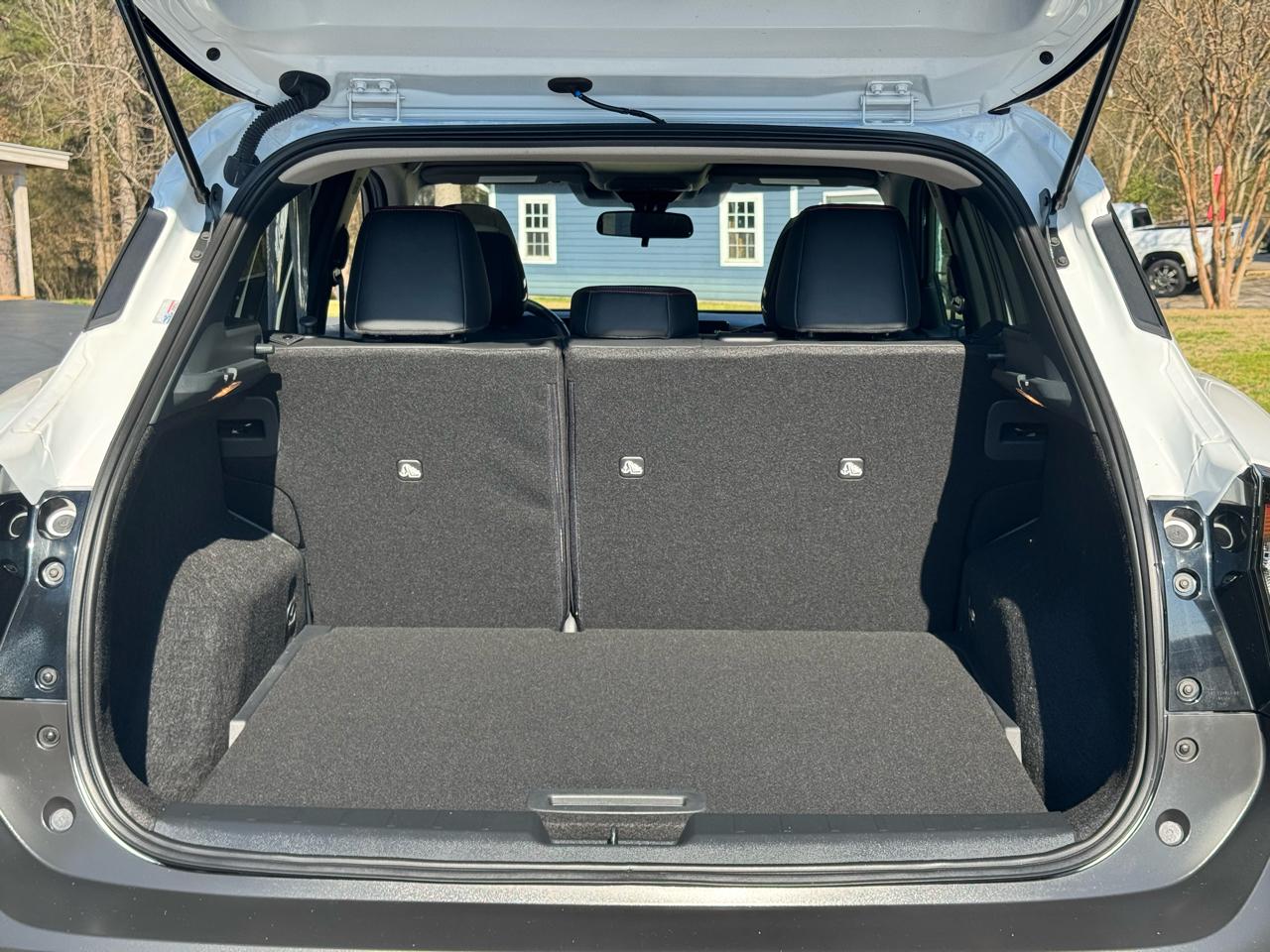 Nissan Kicks SR FWD 2025