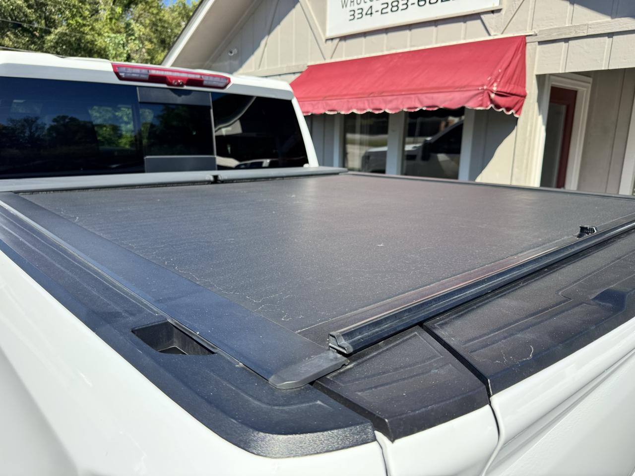 GMC Sierra 1500 4WD Crew Cab 147" AT4 2025