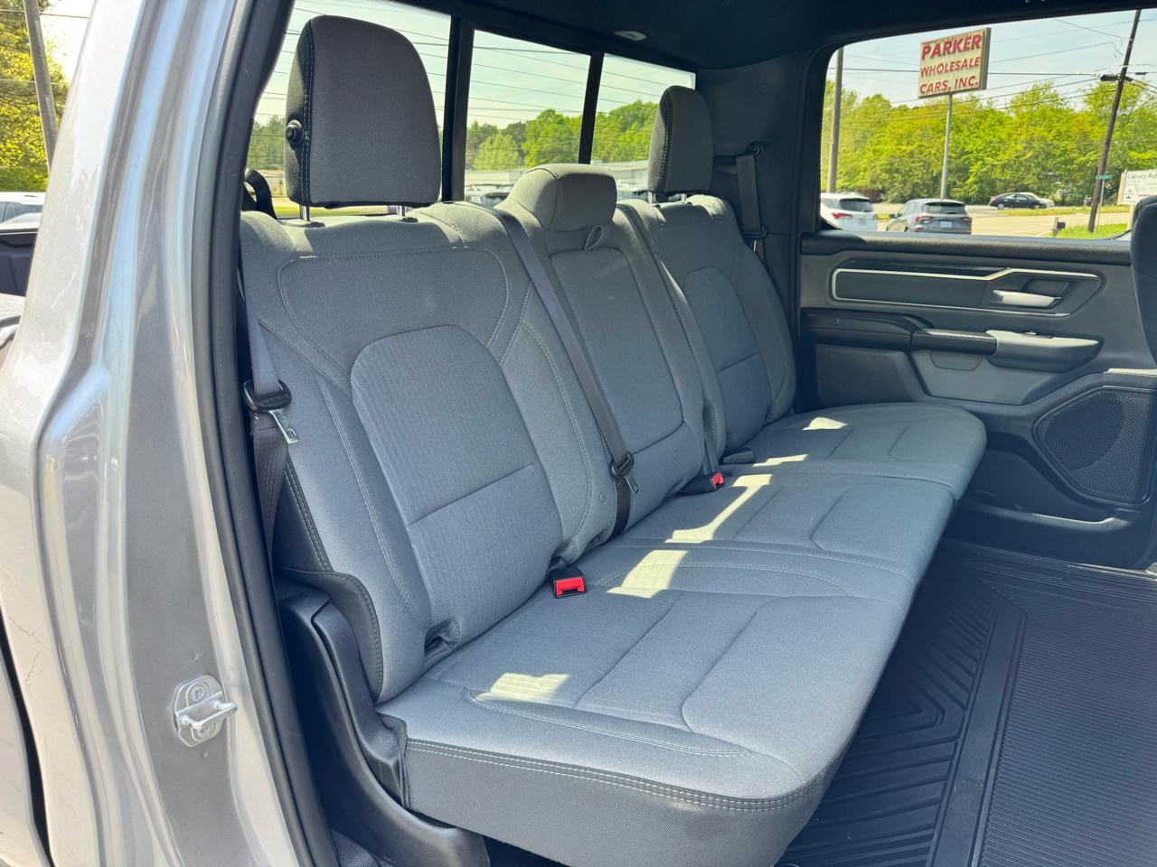 RAM 1500 Big Horn 4x4 Crew Cab 5'7" Box 2021