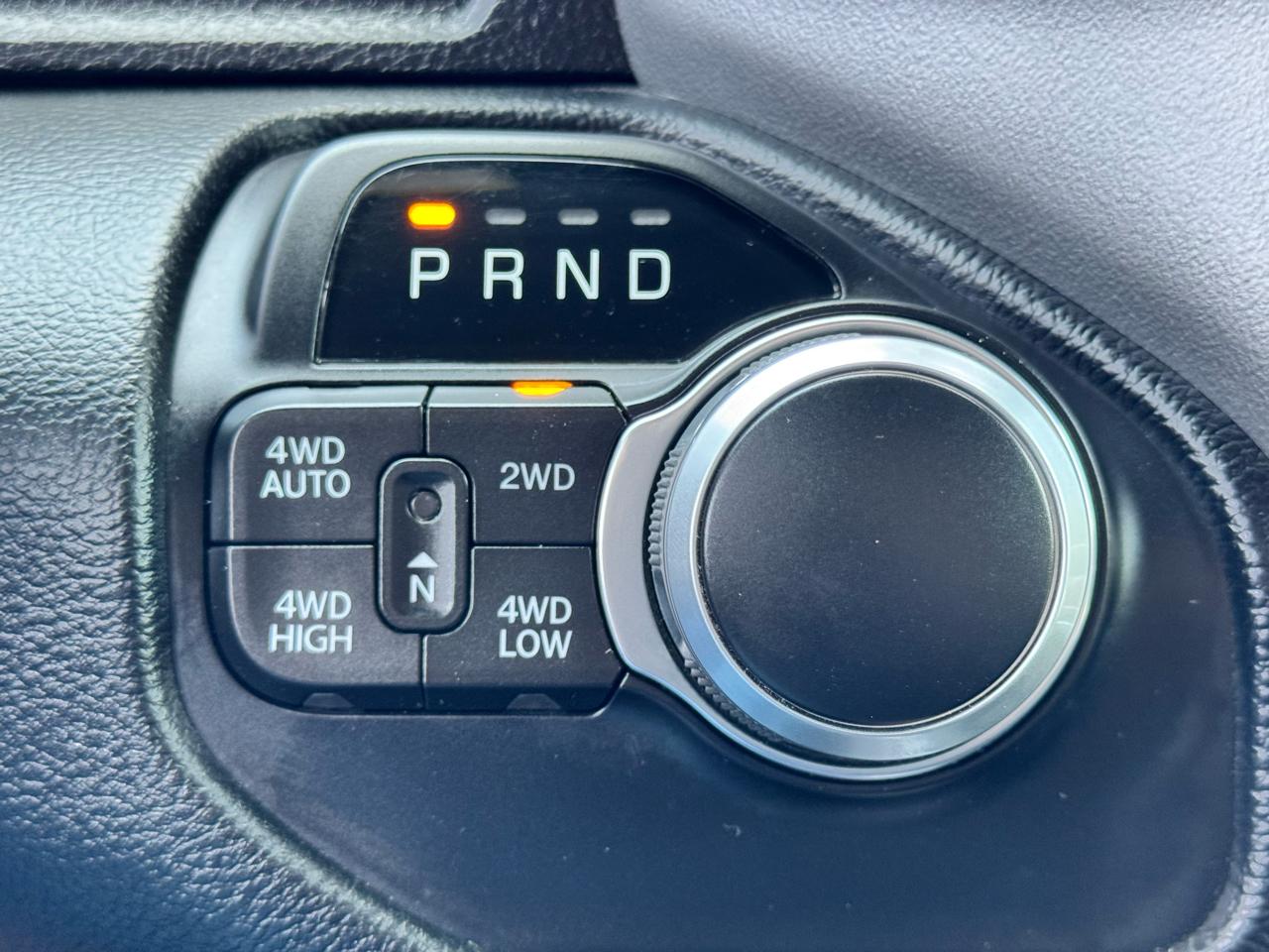 RAM 1500 Big Horn 4x4 Crew Cab 5'7" Box 2021